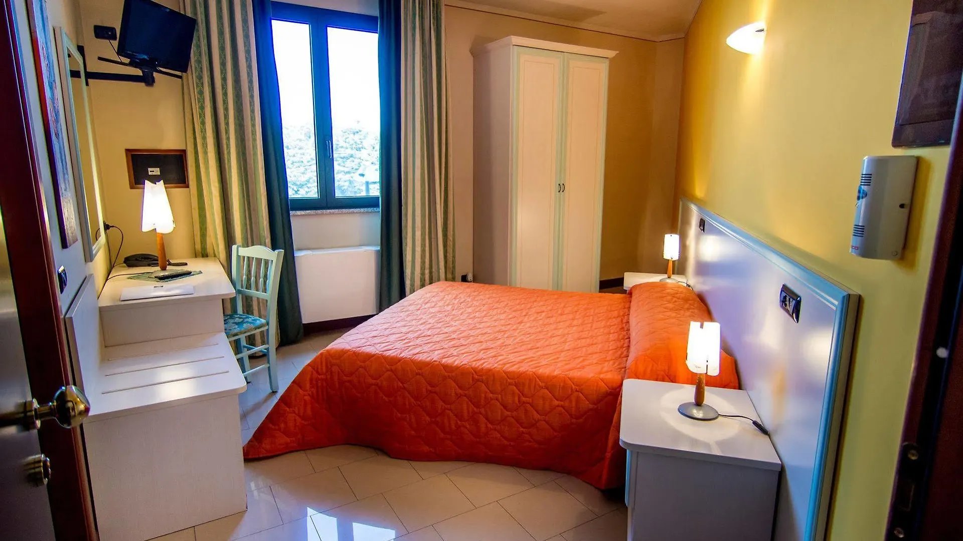 Eden Hotel Castel dʼArio